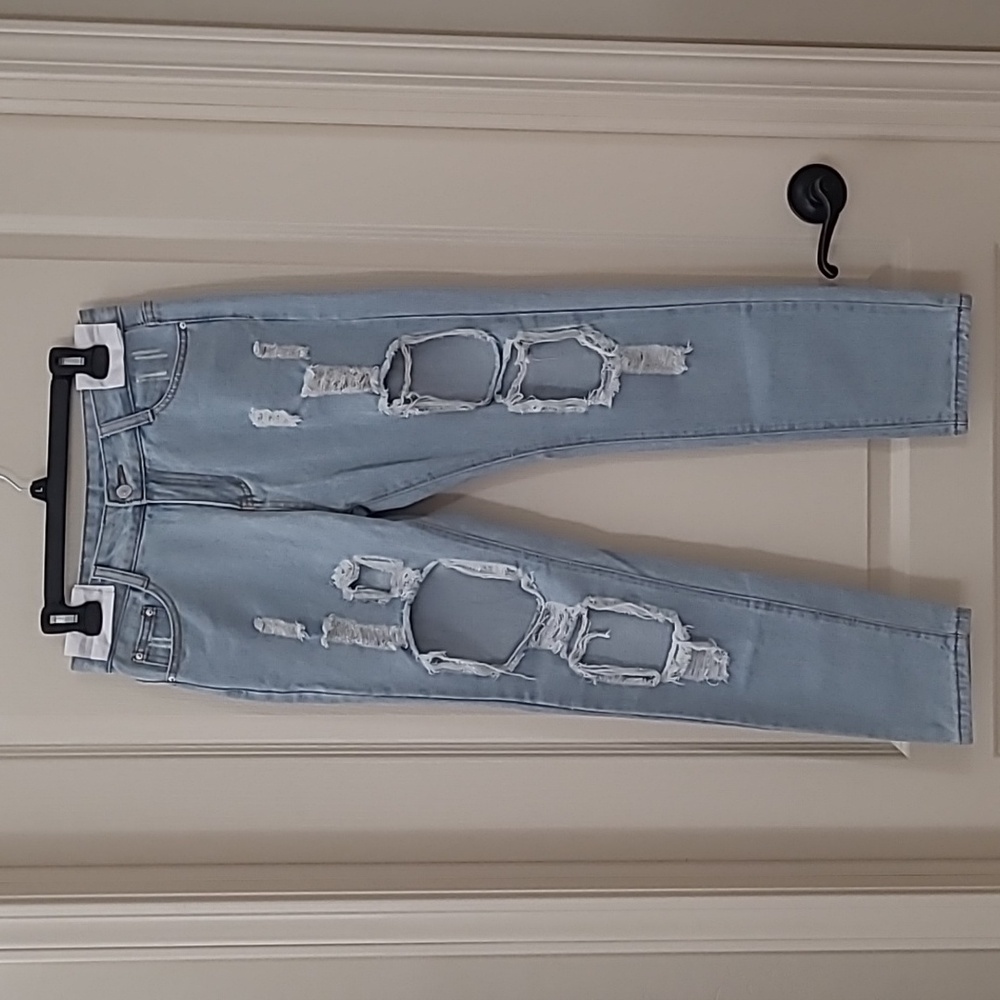 Light Blue Distressed Mom Jeans Size M